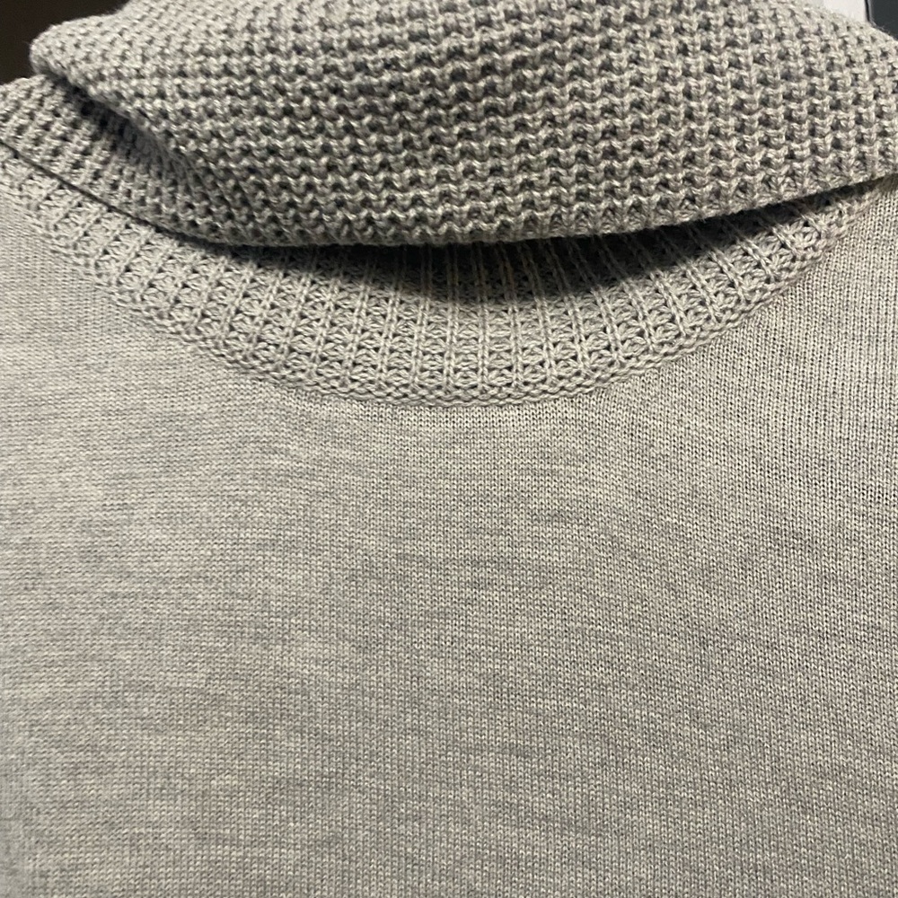 Sweater - Picture 2 of 7